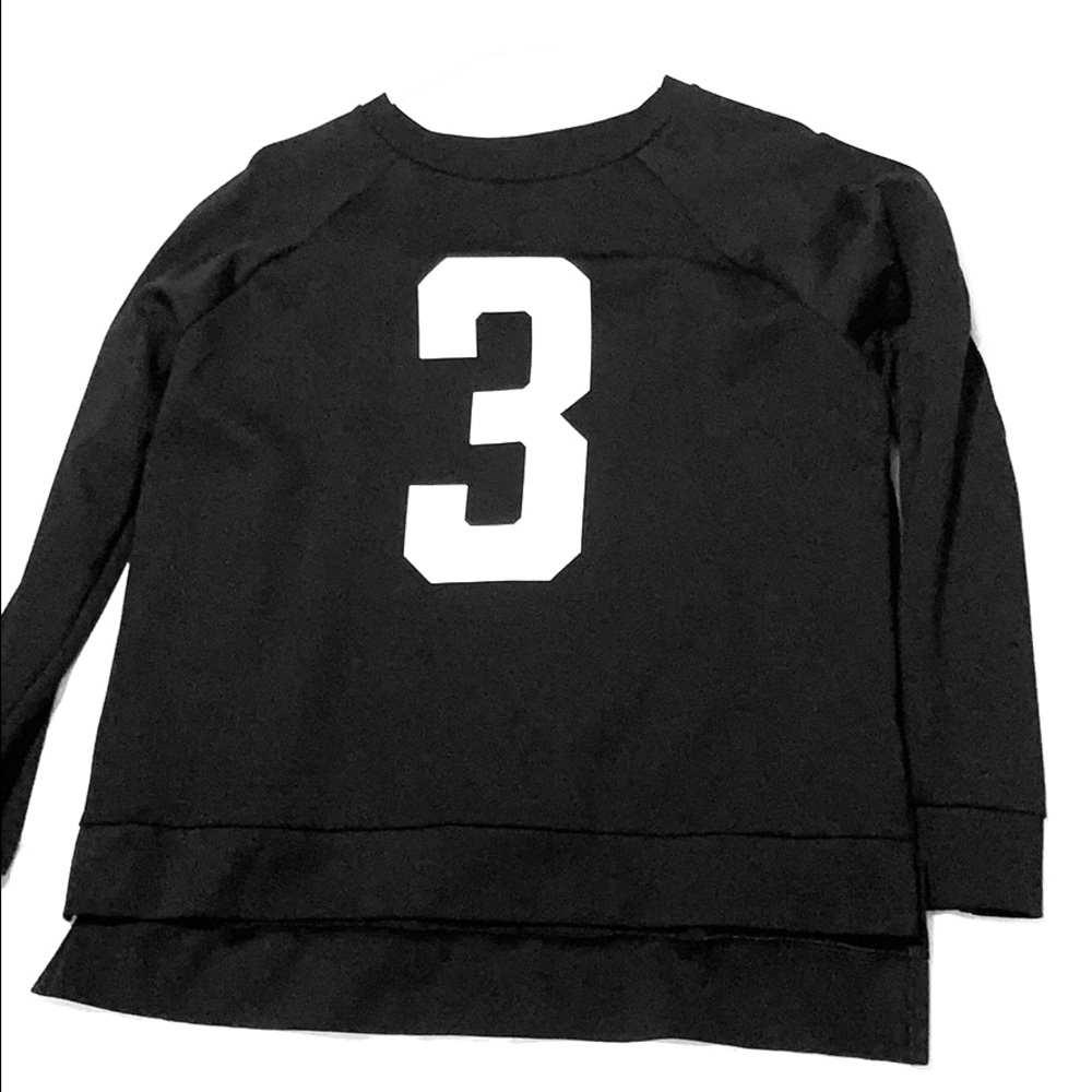 Cute sweatshirt!